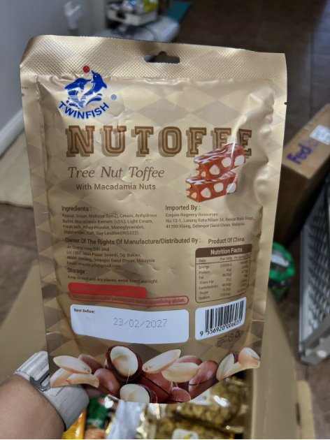 Twinfish Nutofee w/ Macadamia Nuts